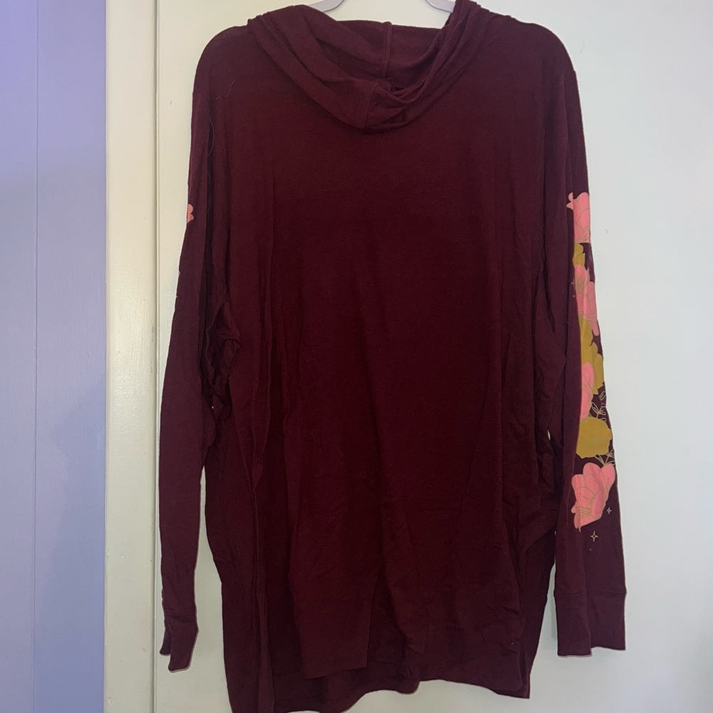 Torrid top size 4 - Picture 2 of 6